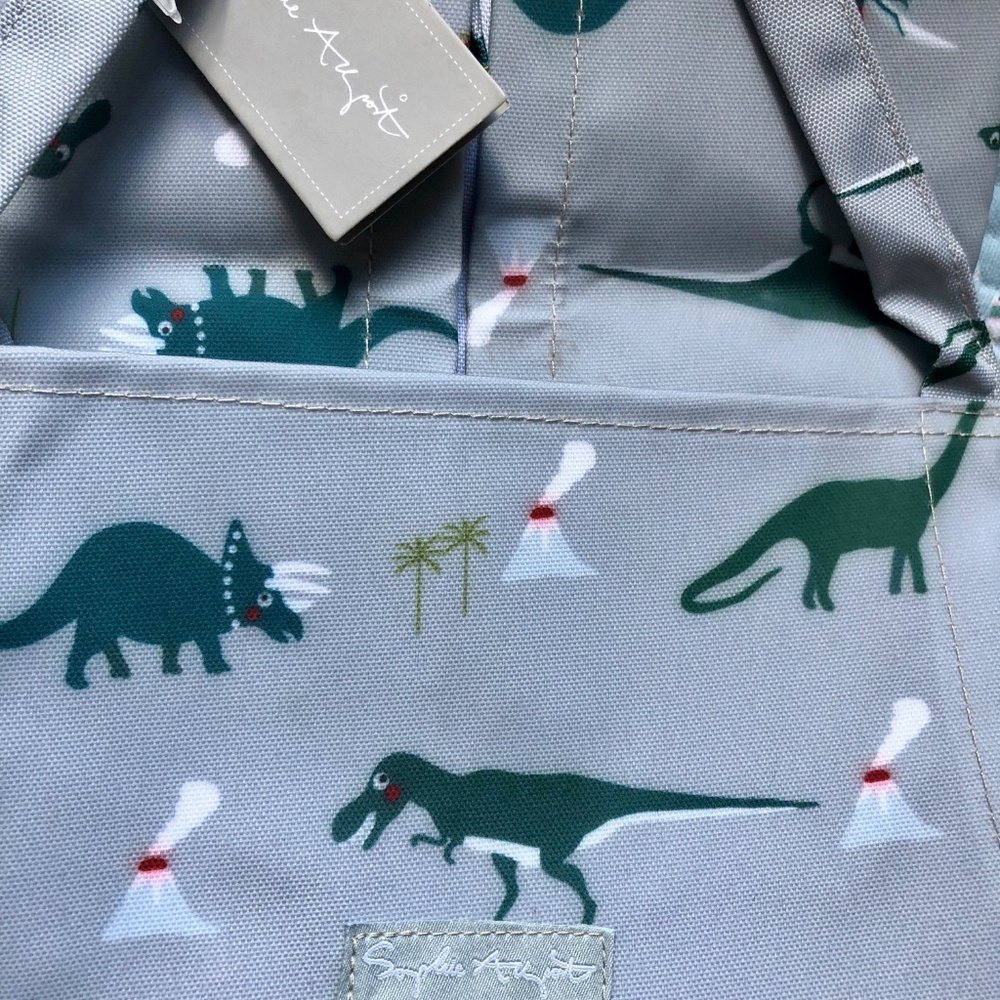 New Dinosaur child wipeable apron - Picture 2 of 2